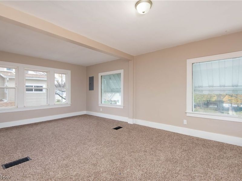 231 Windsor Street, Akron, OH 44306 Photo 3