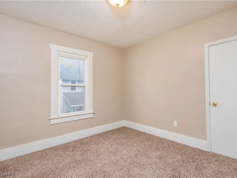 231 Windsor Street, Akron, OH 44306 Photo 9