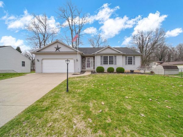 3861 Dorset Drive, Jackson, MI 49203