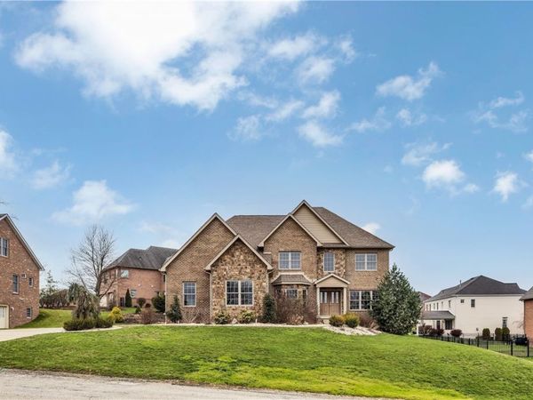 1010 Country Club Drive, Jeannette, PA 15644