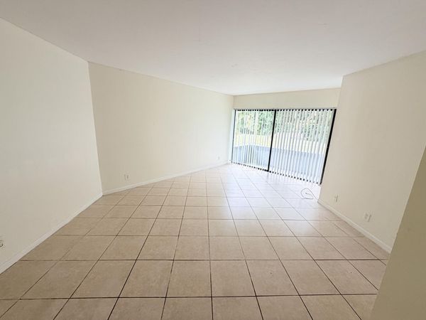 2000 N Congress Avenue, Unit 103, West Palm Beach, FL 33401