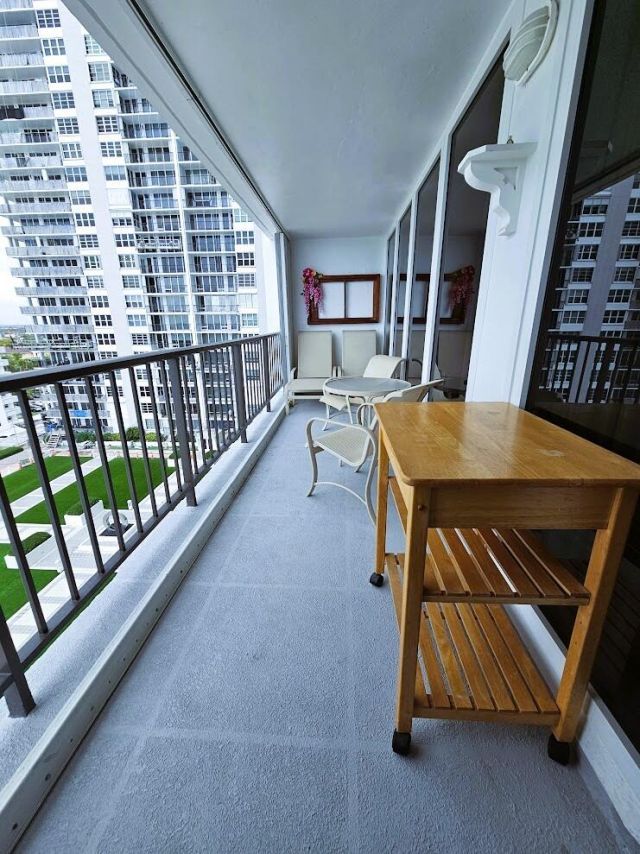 4280 Galt Ocean Drive, Unit 8l, Fort Lauderdale, FL 33308 Photo