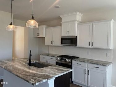 508 Crescent Wood Trail, Zebulon, NC 27597