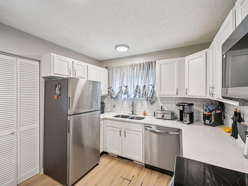 2468 Dawnlight Avenue , Columbus, OH 43211 Photo 10