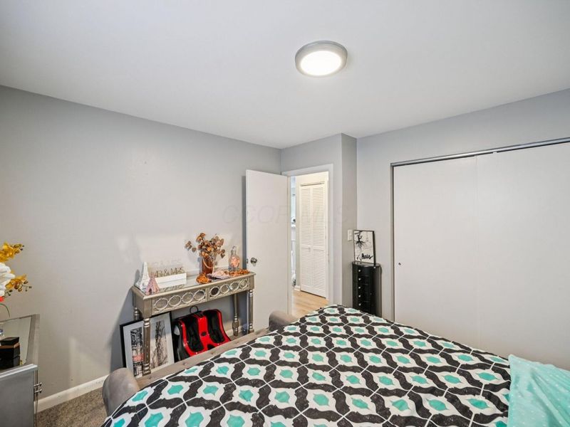 2468 Dawnlight Avenue , Columbus, OH 43211 Photo 17