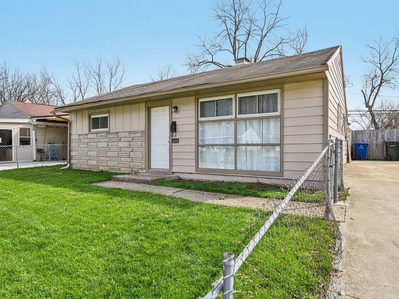 2468 Dawnlight Avenue , Columbus, OH 43211 Photo 2