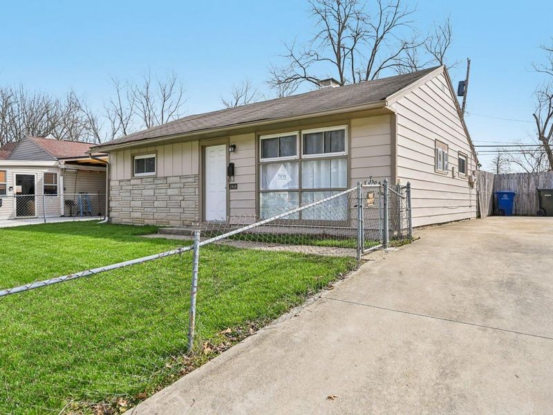 2468 Dawnlight Avenue , Columbus, OH 43211 Photo 3