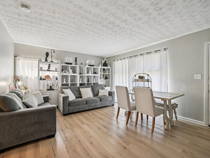 2468 Dawnlight Avenue , Columbus, OH 43211 Photo 8