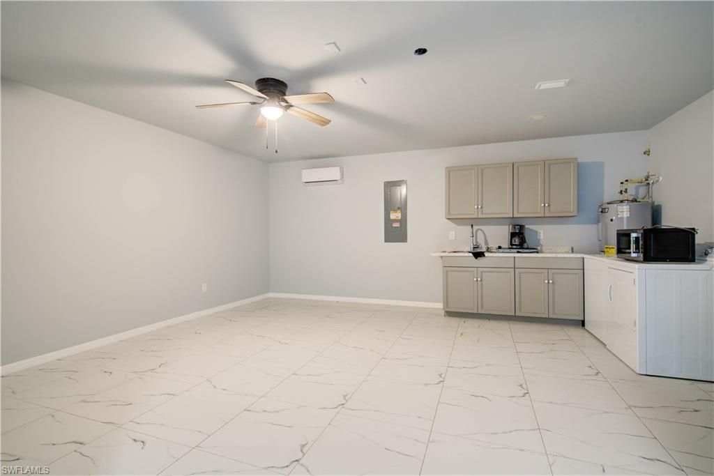 2017 NE 39th Ter, Cape Coral, FL 33909 Photo