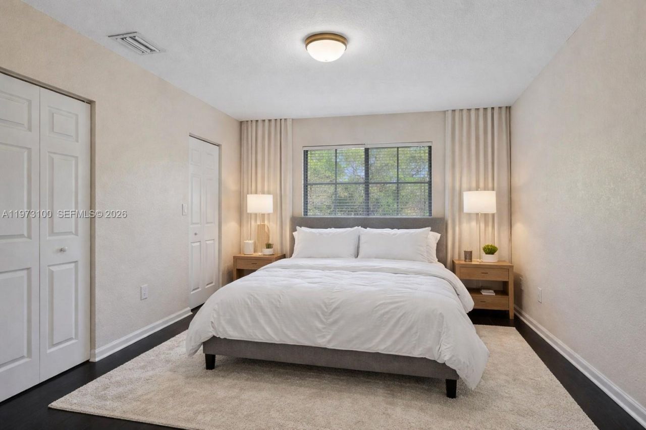 4403 Woodland Cir, Tamarac, FL 33319 Photo