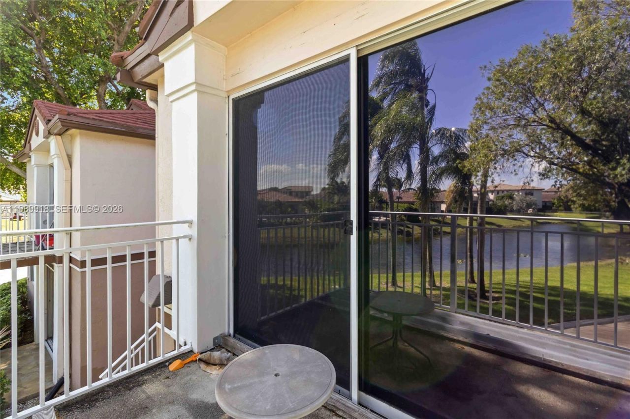 1250 SW 113th Ter, Unit 203, Pembroke Pines, FL 33025 Photo