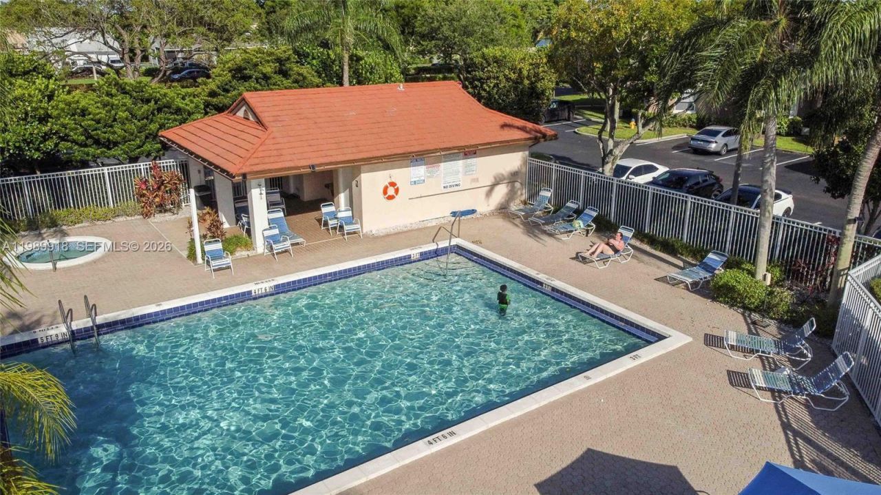 1250 SW 113th Ter, Unit 203, Pembroke Pines, FL 33025 Photo