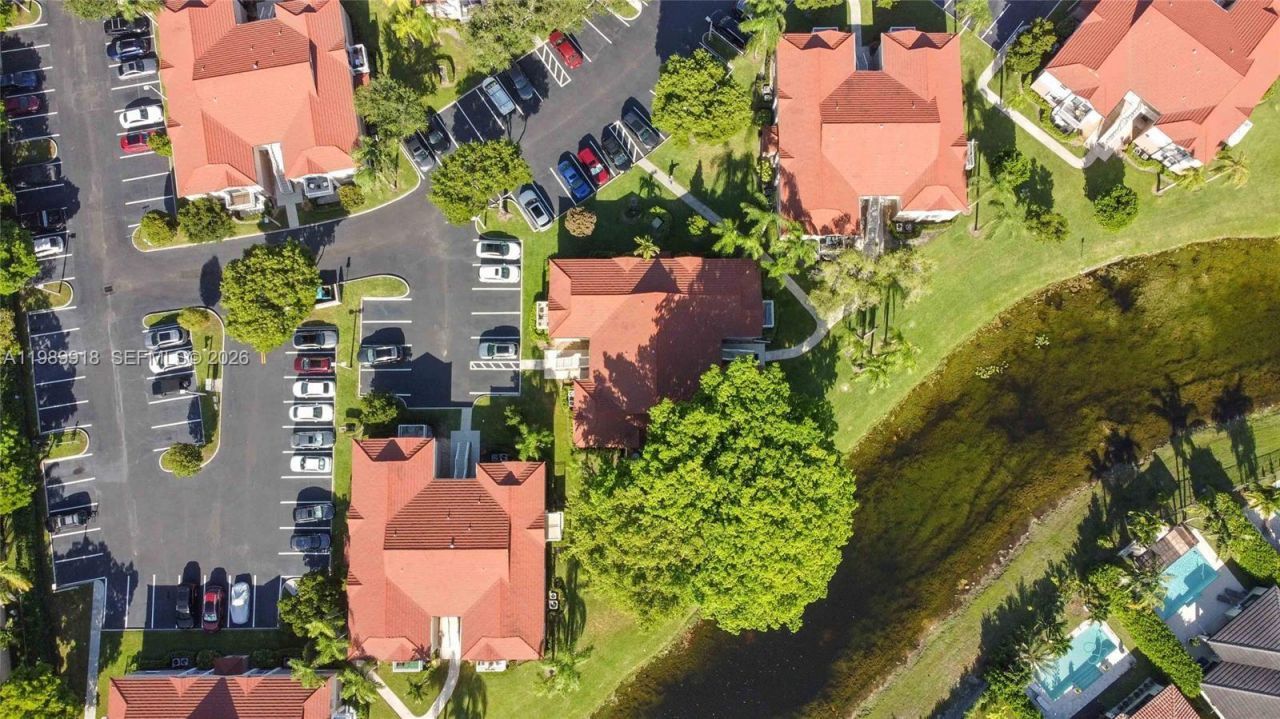 1250 SW 113th Ter, Unit 203, Pembroke Pines, FL 33025 Photo