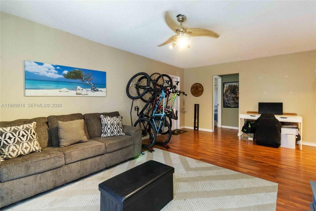 1250 SW 113th Ter, Unit 203, Pembroke Pines, FL 33025 Photo