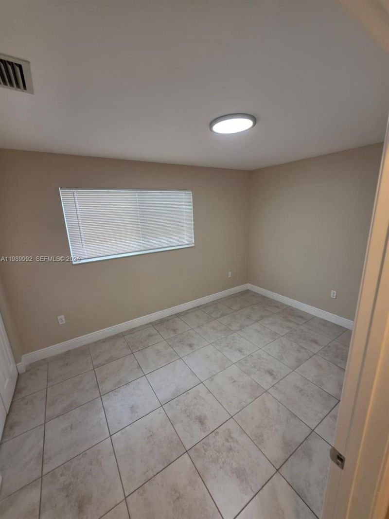 1990 NW 4th Ct, Unit 7, Miami, FL 33136 Photo