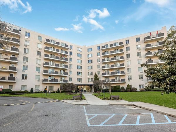 135 Post Avenue, Unit 1O, Westbury, NY 11590