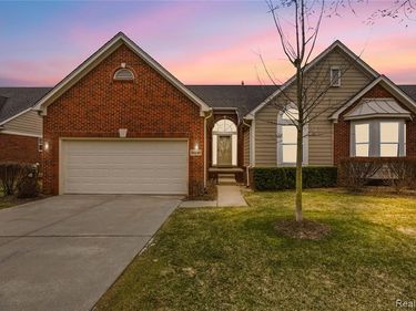 30249 Viewcrest Drive, Novi, MI 48377