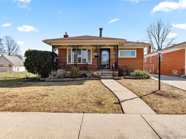 3933 Williams Street, Dearborn Heights, MI 48125