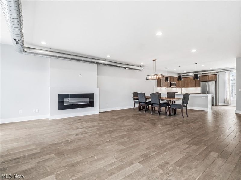 4191 Lorain Court, Cleveland, OH 44113 Photo 12