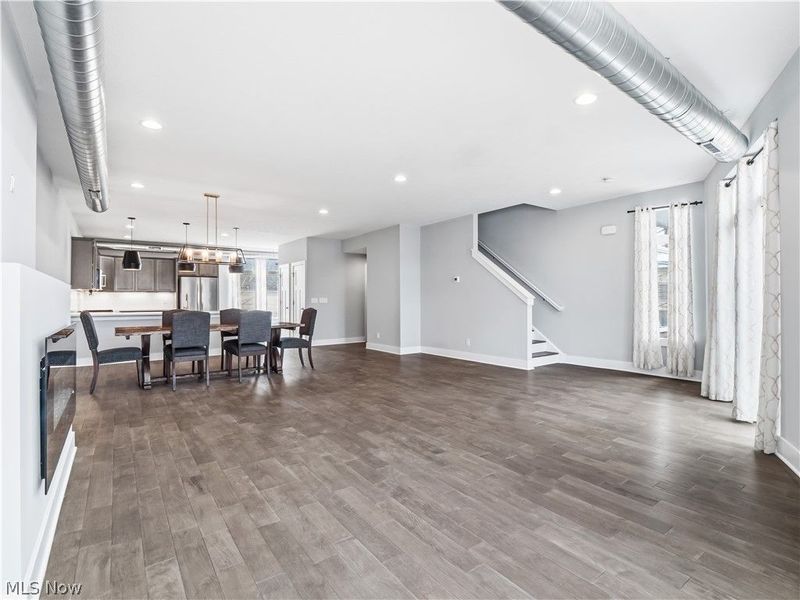 4191 Lorain Court, Cleveland, OH 44113 Photo 13