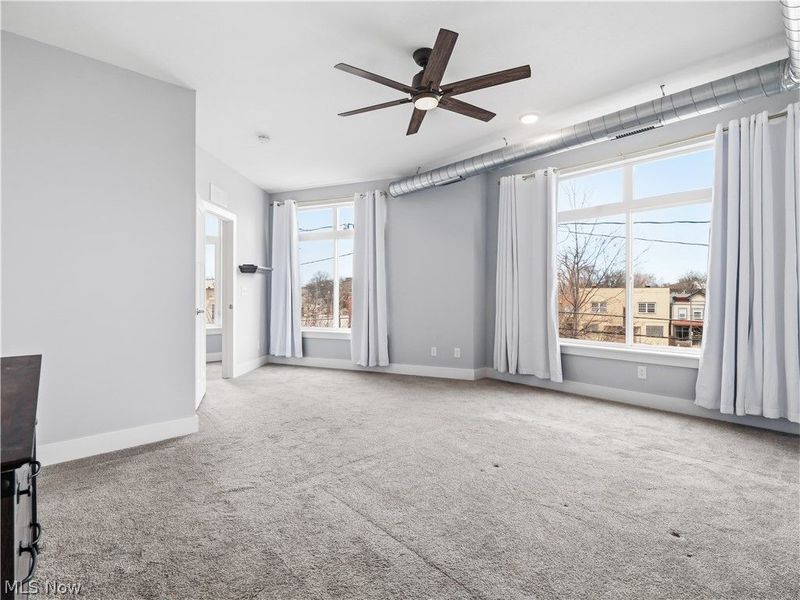 4191 Lorain Court, Cleveland, OH 44113 Photo 24