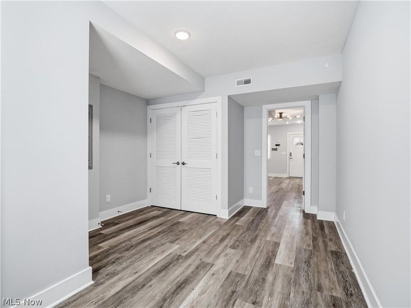 4191 Lorain Court, Cleveland, OH 44113 Photo 5