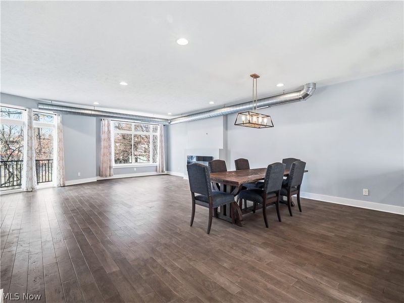 4191 Lorain Court, Cleveland, OH 44113 Photo 9