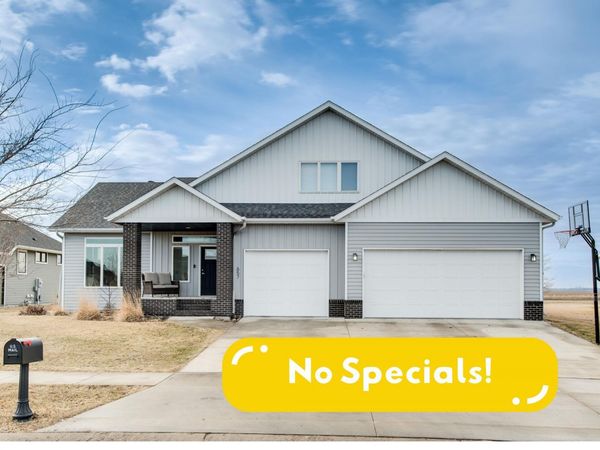 657 Westminster Drive, Moorhead, MN 56560