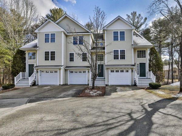 92 Barrington Avenue, Nashua, NH 03062