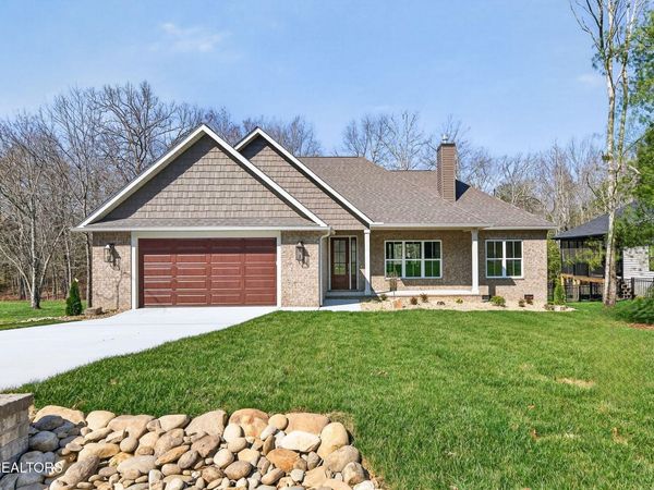 16 Ridgeland Terrace, Crossville, TN 38558