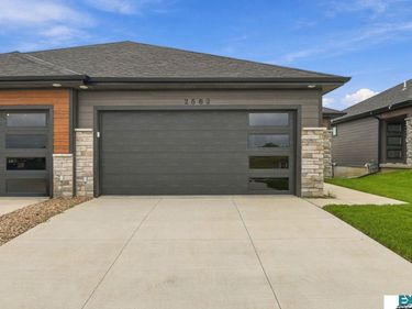 2562 Tupelo Lane, Lincoln, NE 68520