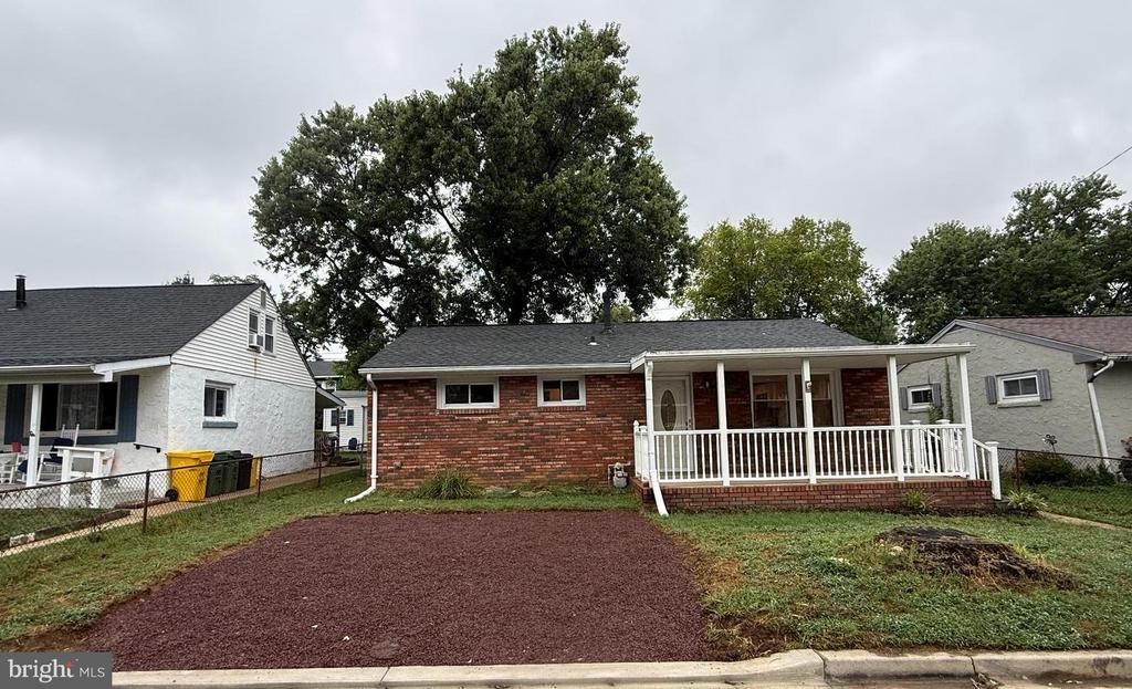 10 Cedar Hill Road, Baltimore, MD 21225 Main Photo