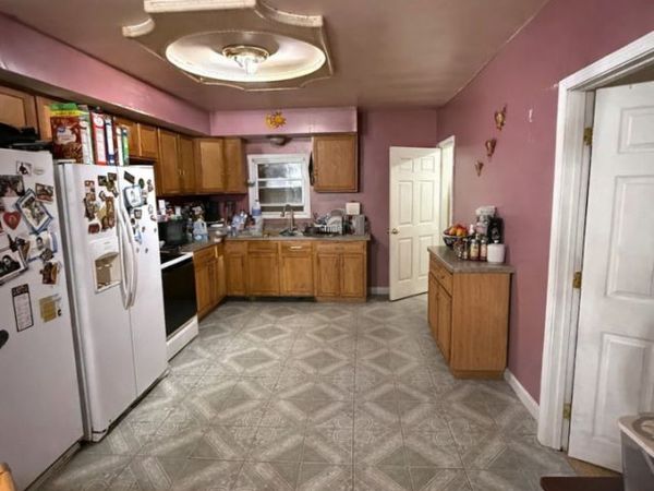 621 Elmwood Avenue , Joliet, IL 60433