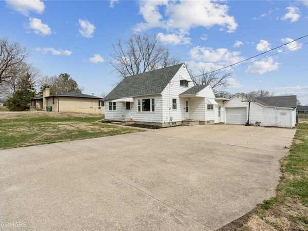 408 Center Street, Norwalk, IA 50211