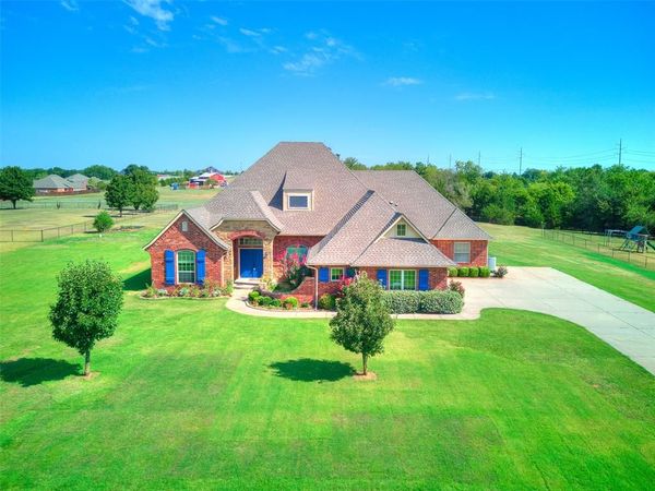 4701 Wellington Lake Drive, Norman, OK 73026