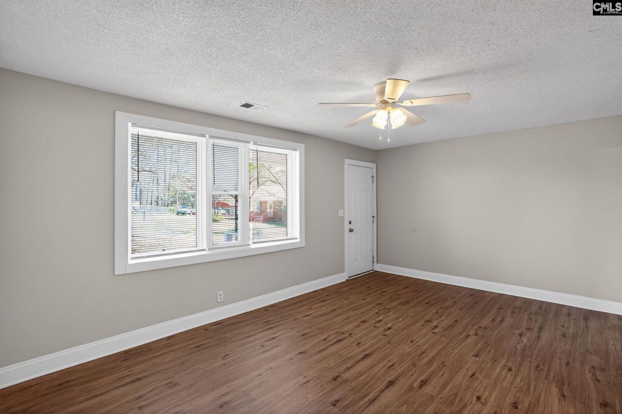 5 Larkin Court  Photo 11