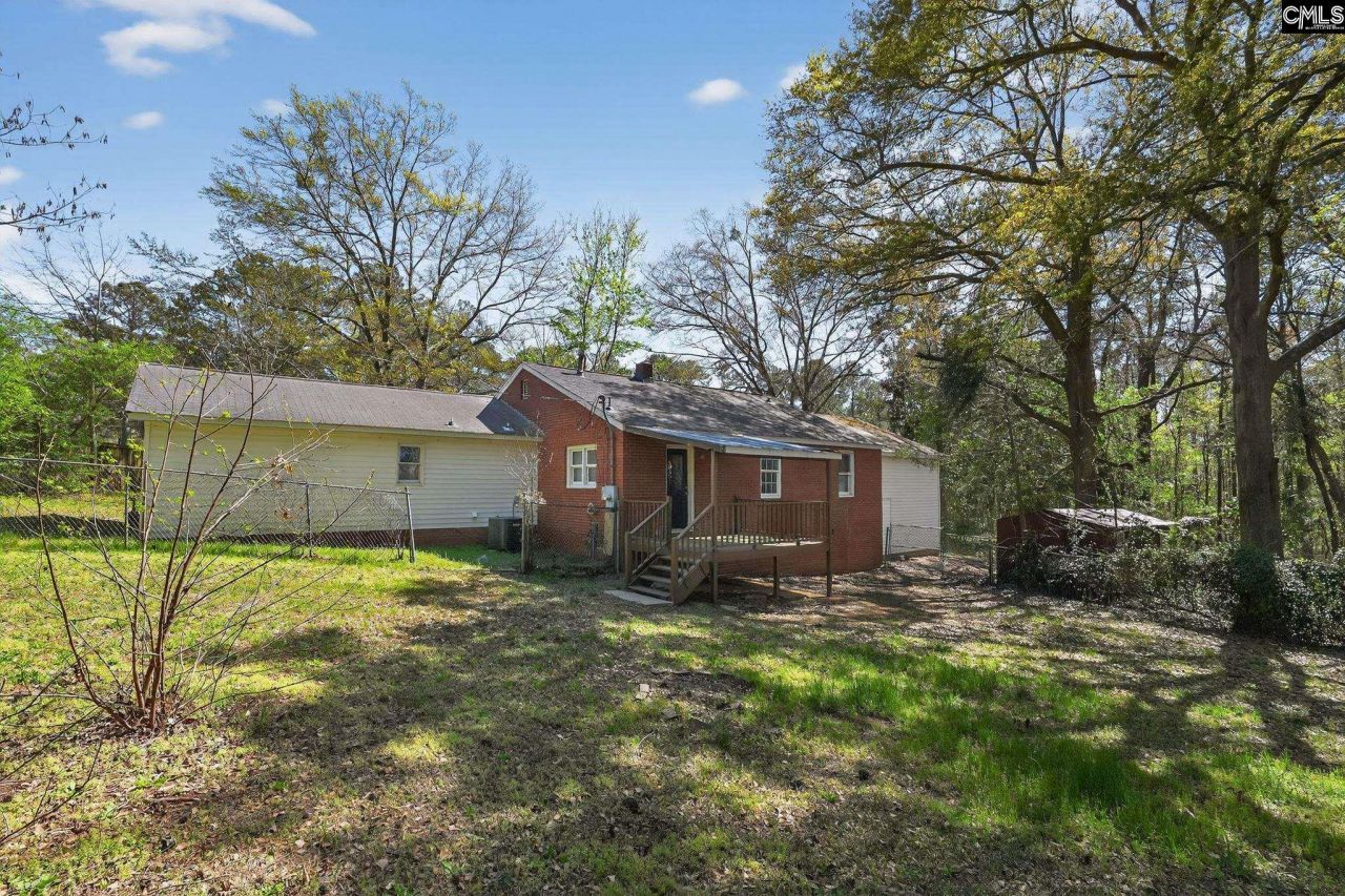 5 Larkin Court  Photo 5