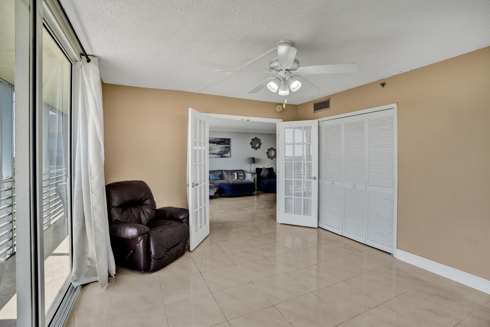 3520 Oaks Way, Unit 1010, Pompano Beach, FL 33069 Photo