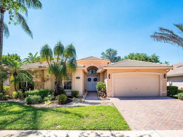 13587 Barcelona Lake Circle, Delray Beach, FL 33446