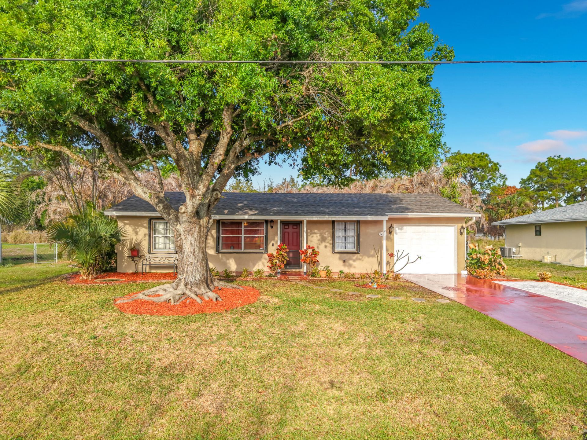 534 NW Kingston Street, Port Saint Lucie, FL 34983 Photo