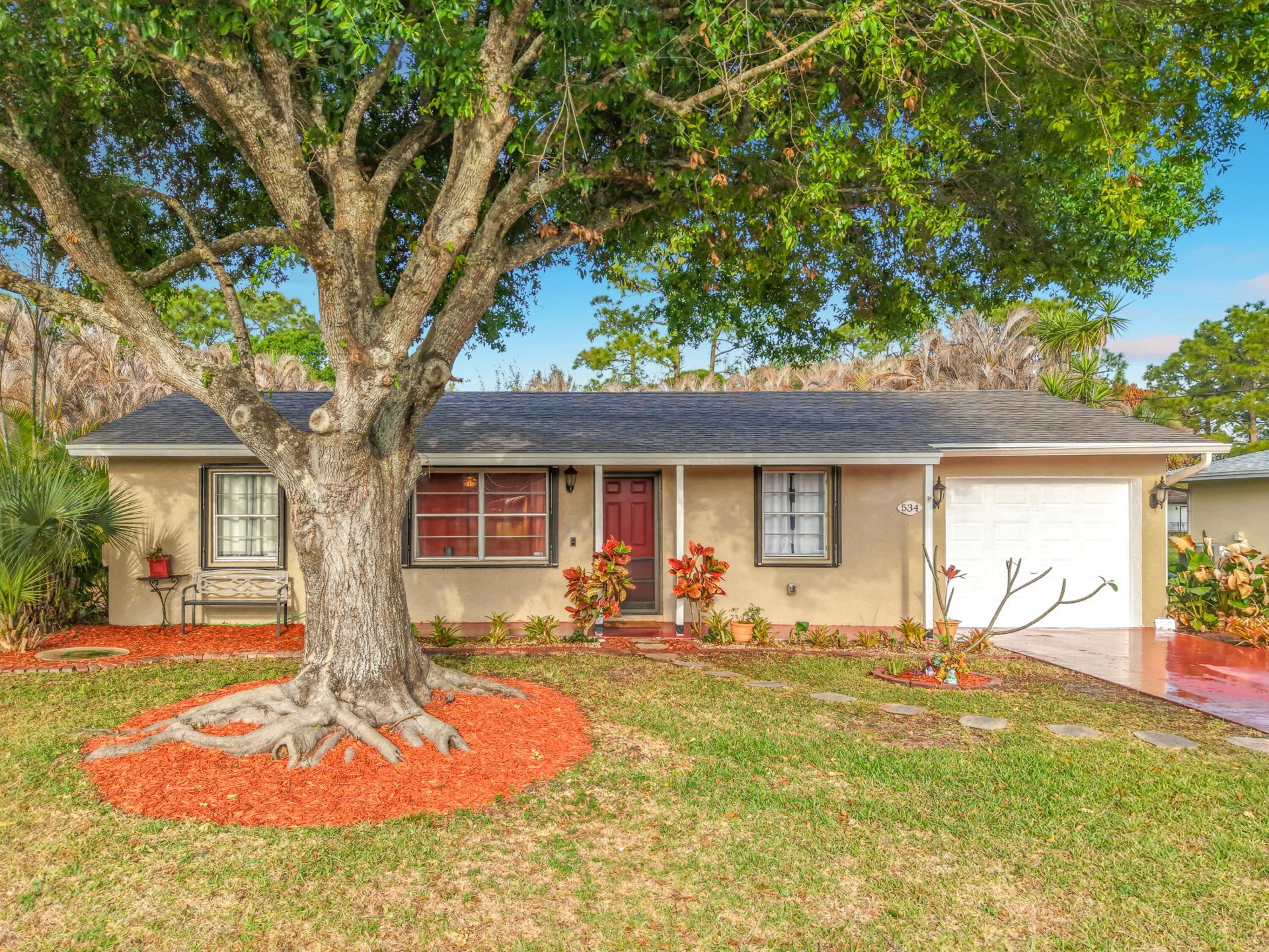 534 NW Kingston Street, Port Saint Lucie, FL 34983 Photo