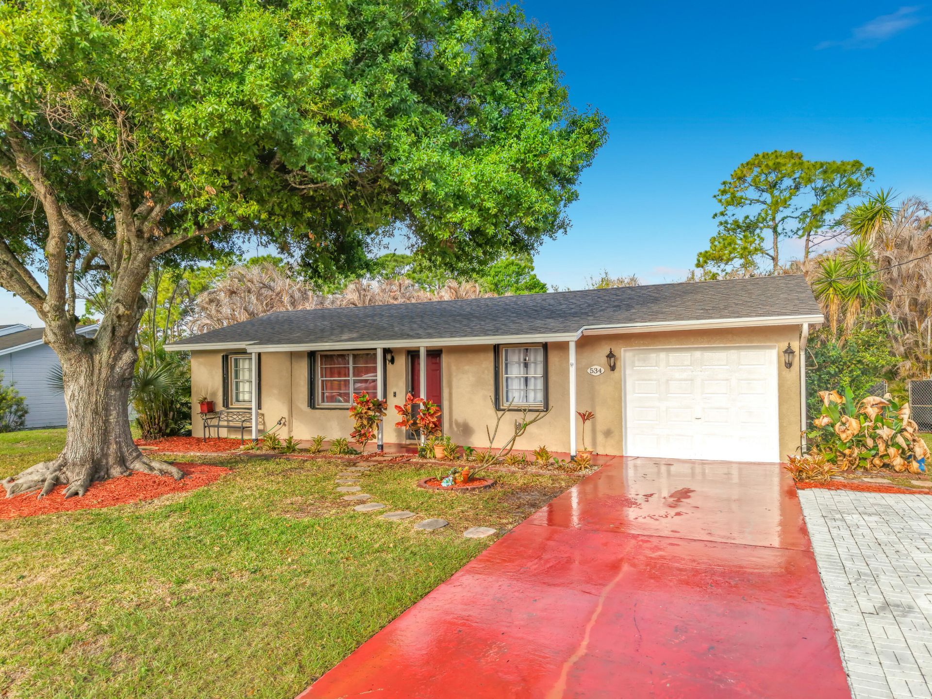 534 NW Kingston Street, Port Saint Lucie, FL 34983 Photo