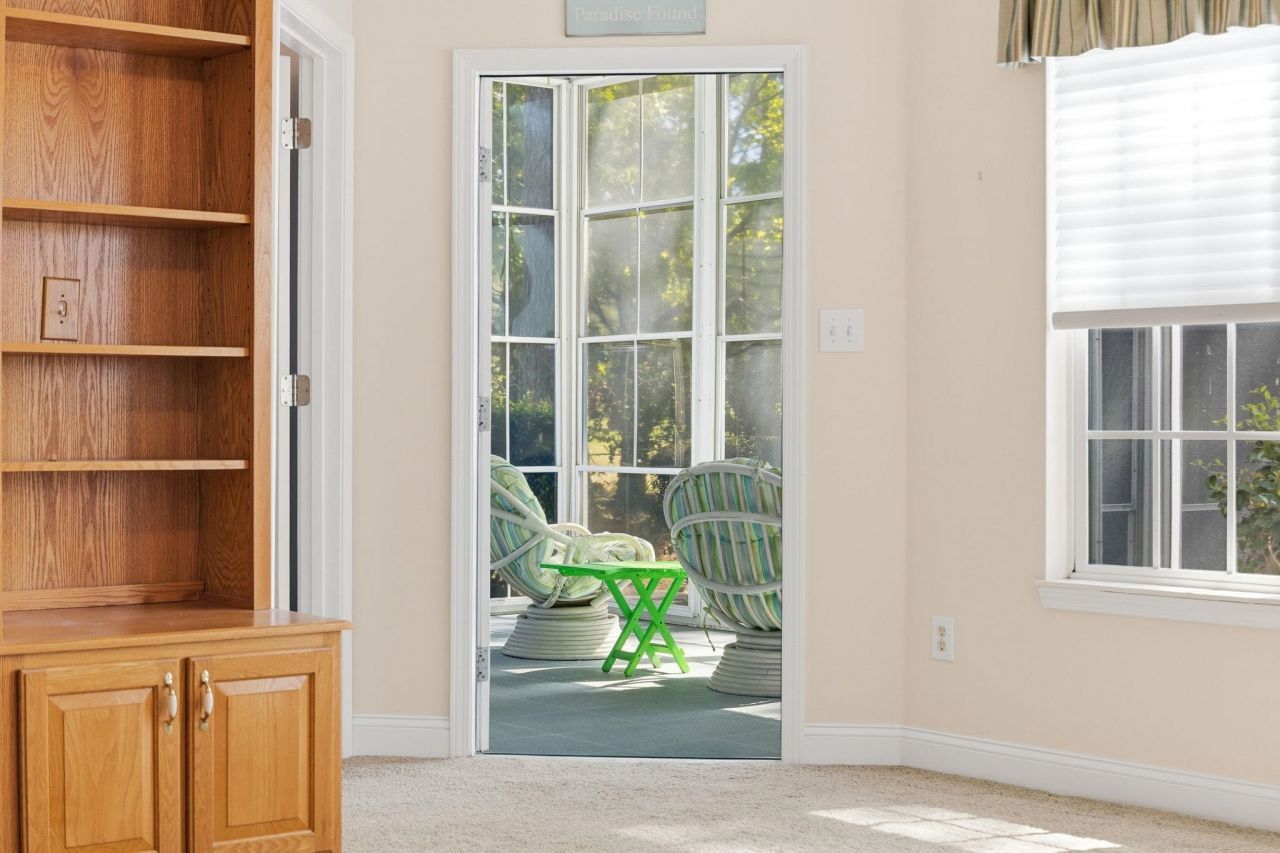 5049 Glenbrook Dr.  Photo 12