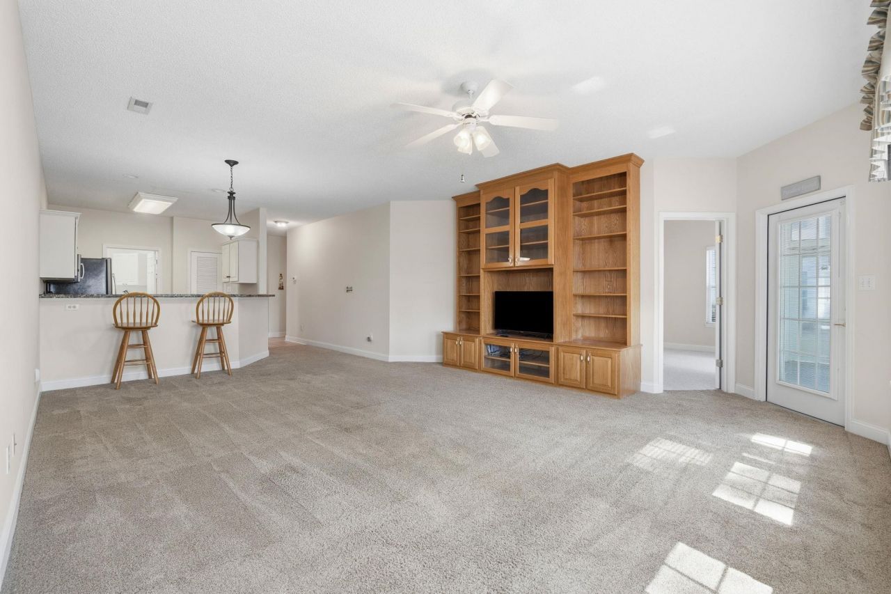 5049 Glenbrook Dr.  Photo 14