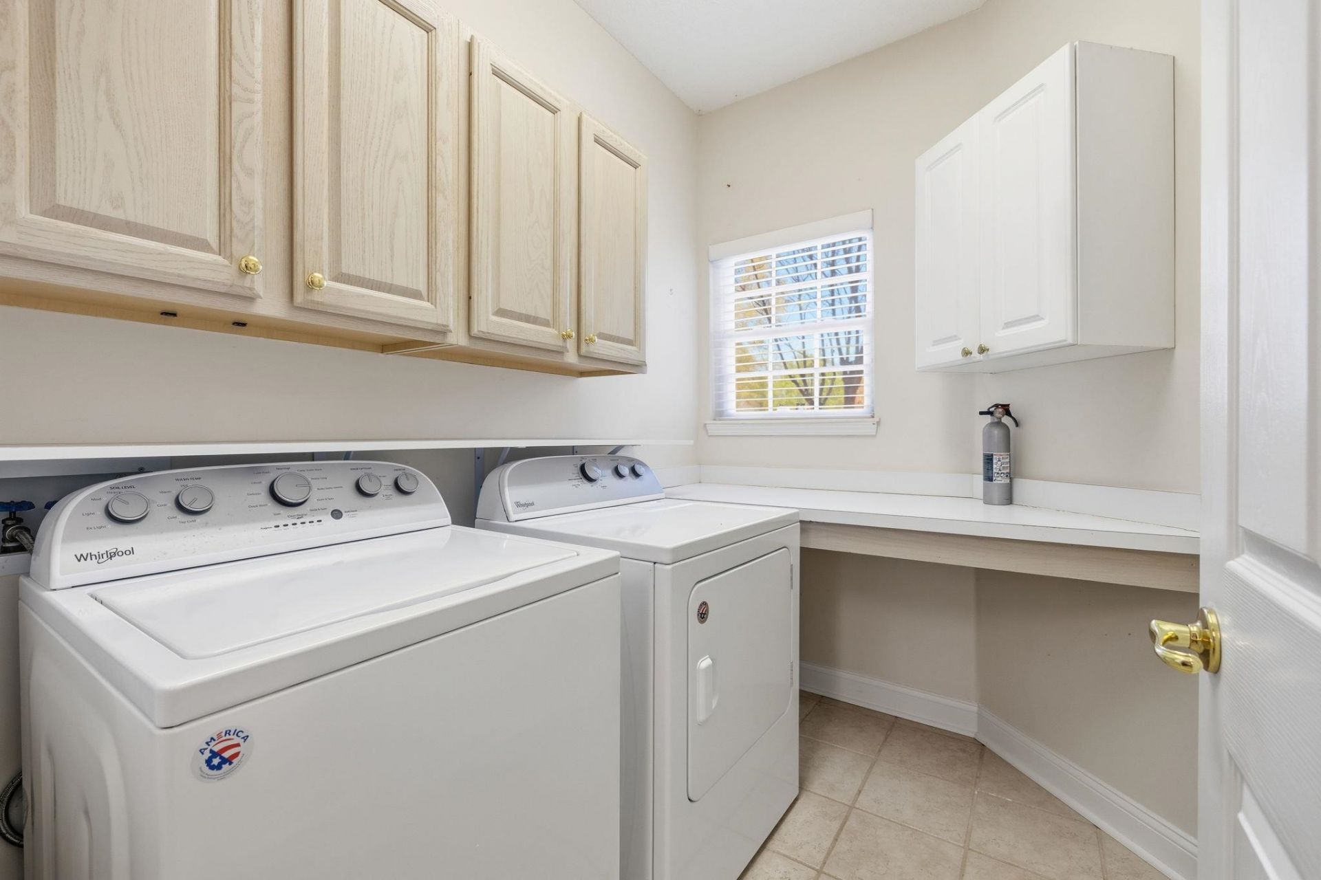 5049 Glenbrook Dr. Photo 15