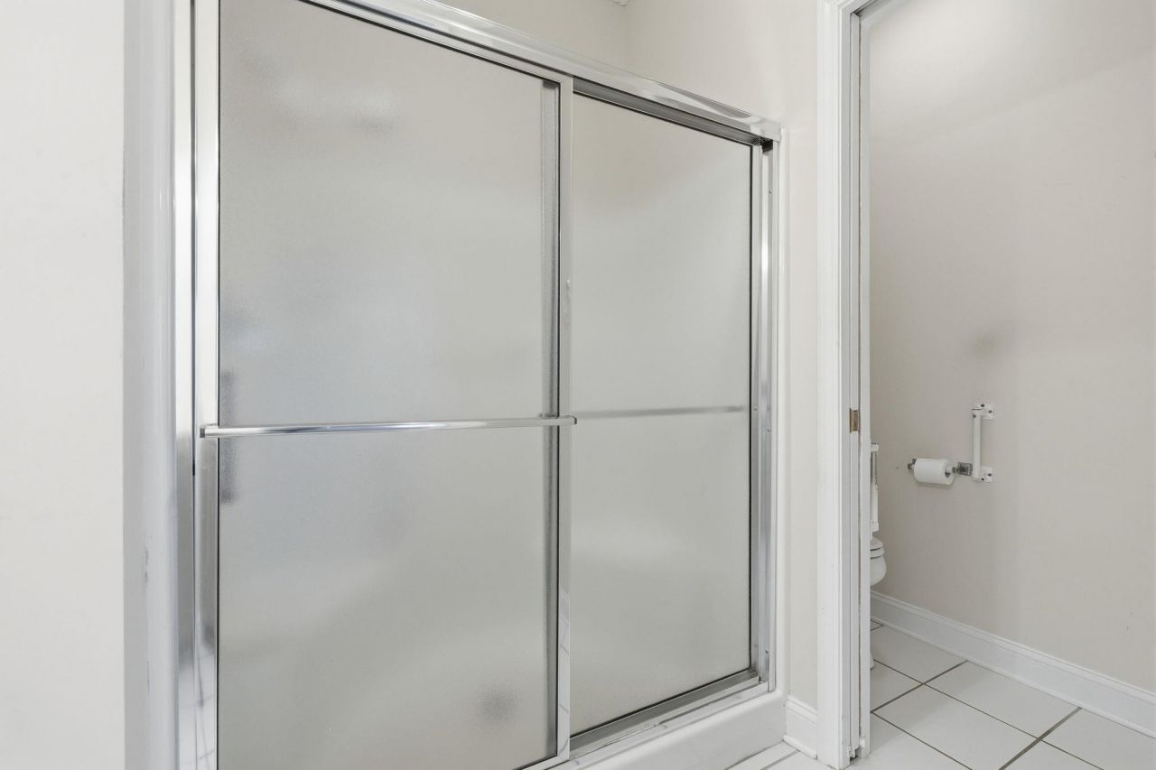 5049 Glenbrook Dr.  Photo 23