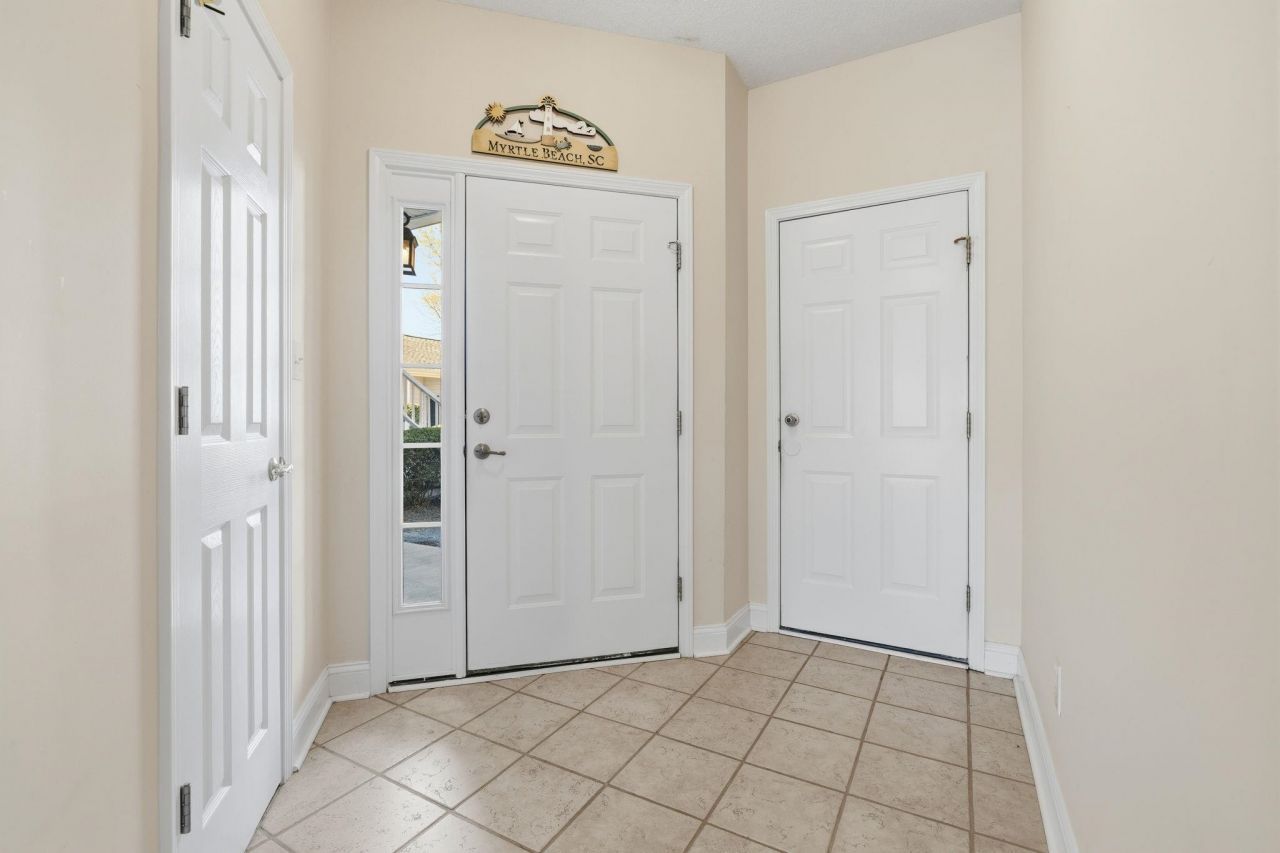 5049 Glenbrook Dr.  Photo 4