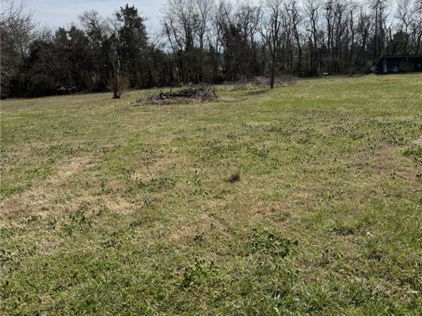 000 Rolling Hills , Seligman, MO 65745