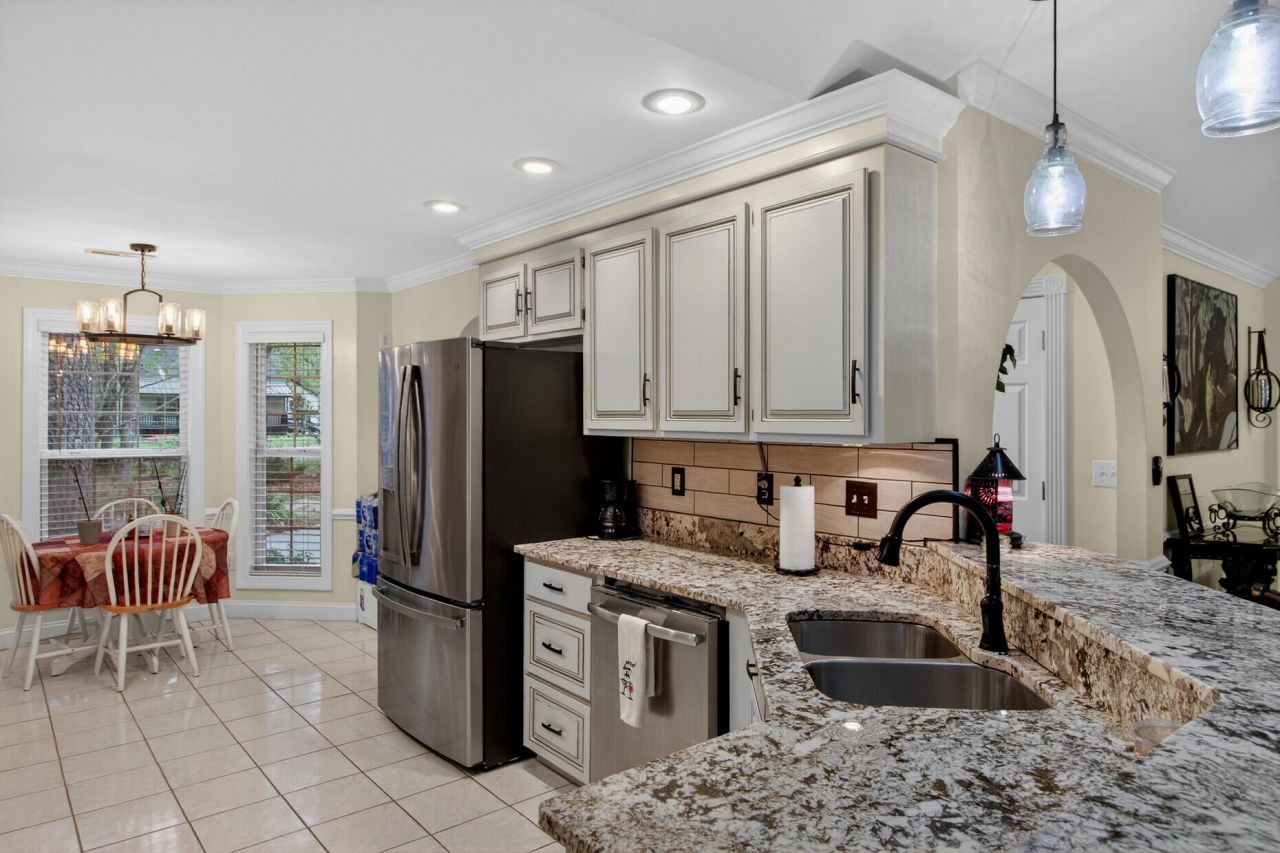 139 Charpia Avenue Photo 13