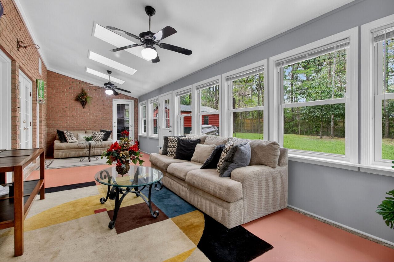 139 Charpia Avenue Photo 31